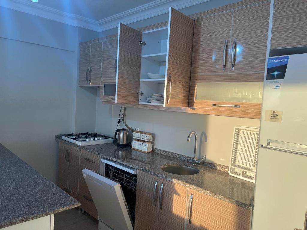 Yalova Apartments ภายนอก รูปภาพ